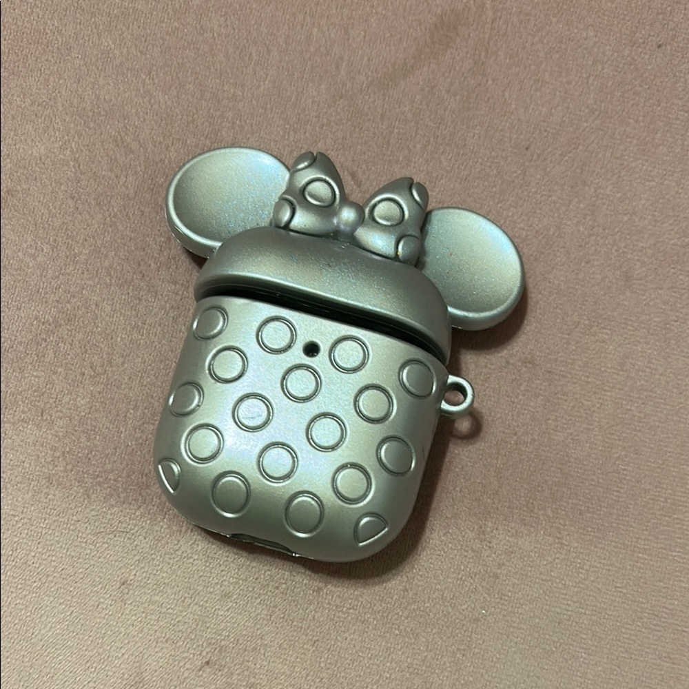 Silver Minnie Mouse AirPods Case